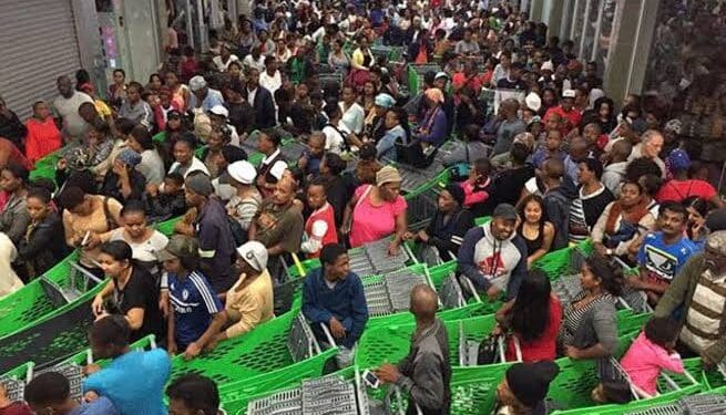 financial experts warn that poor planning could turn the festive boom into January losses. Photo. Twitter