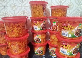 Mangoe farmers in Limpopo are cashing in on the high demand from the booming atchaar industry. Photo. Facebook